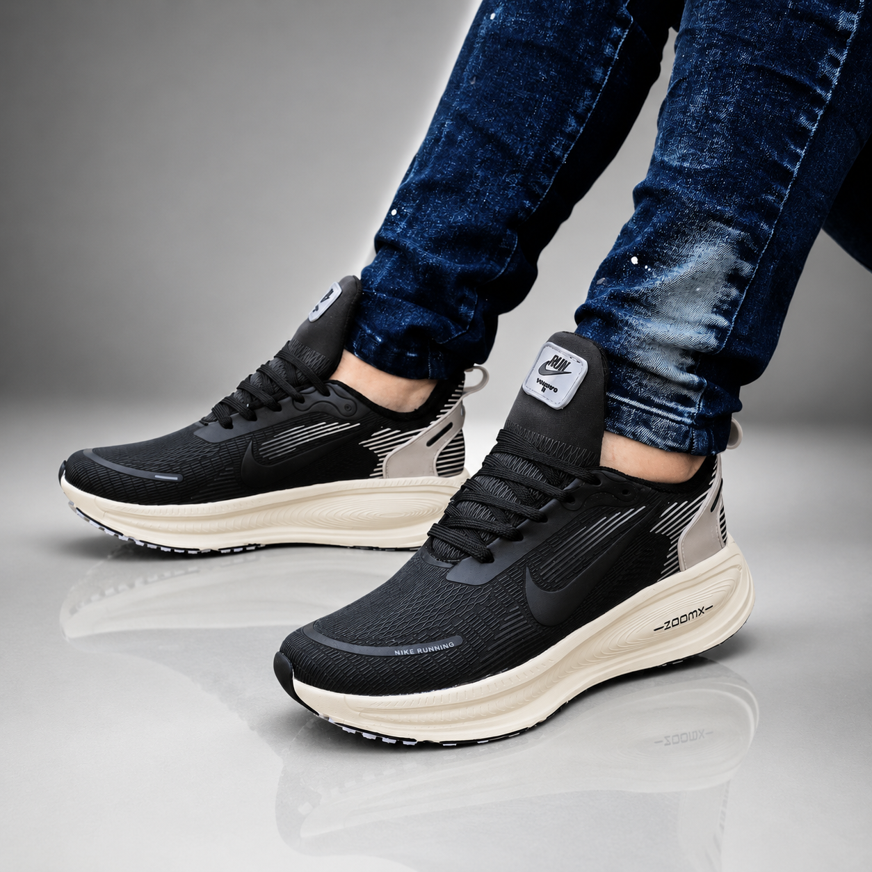 TENIS NIKE VOMERO 18