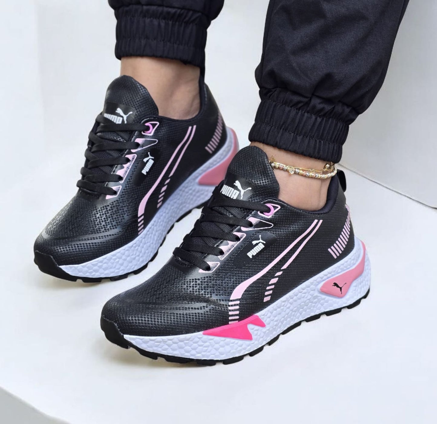 PUMA Running + 3 pares de medias