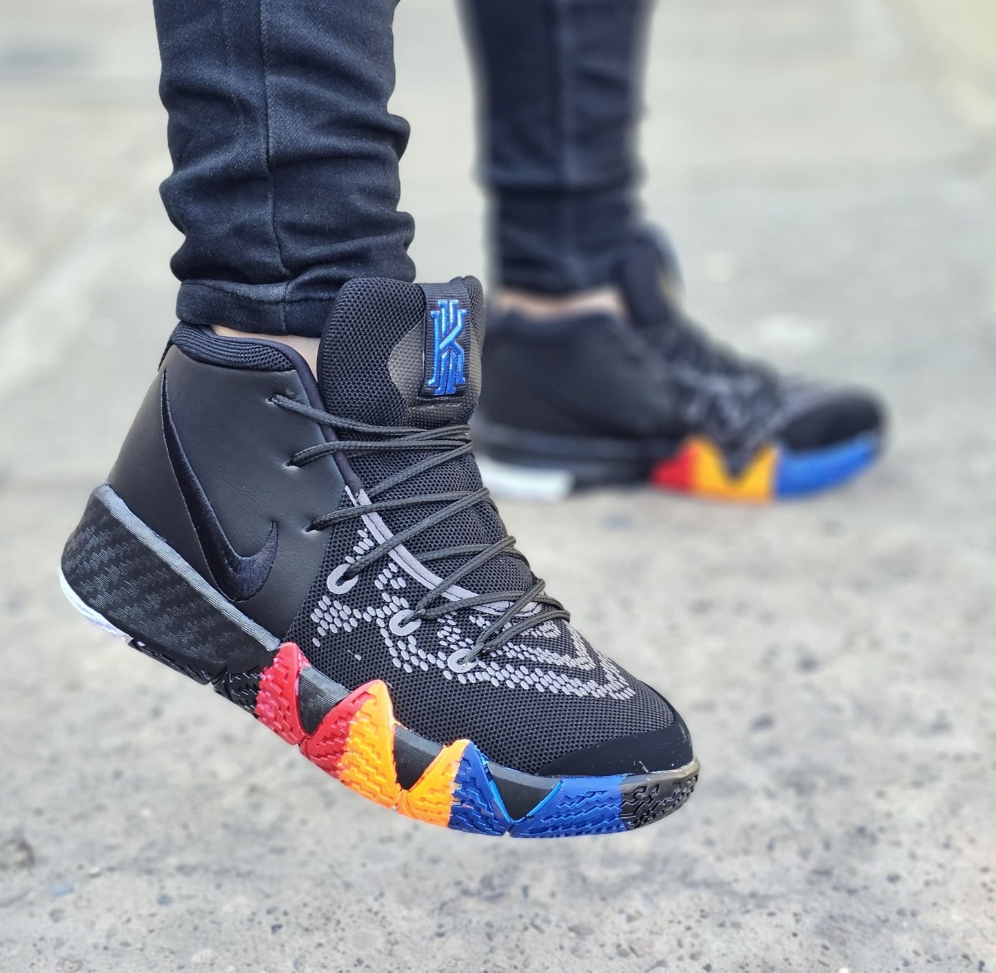 Bota Nike Kirye