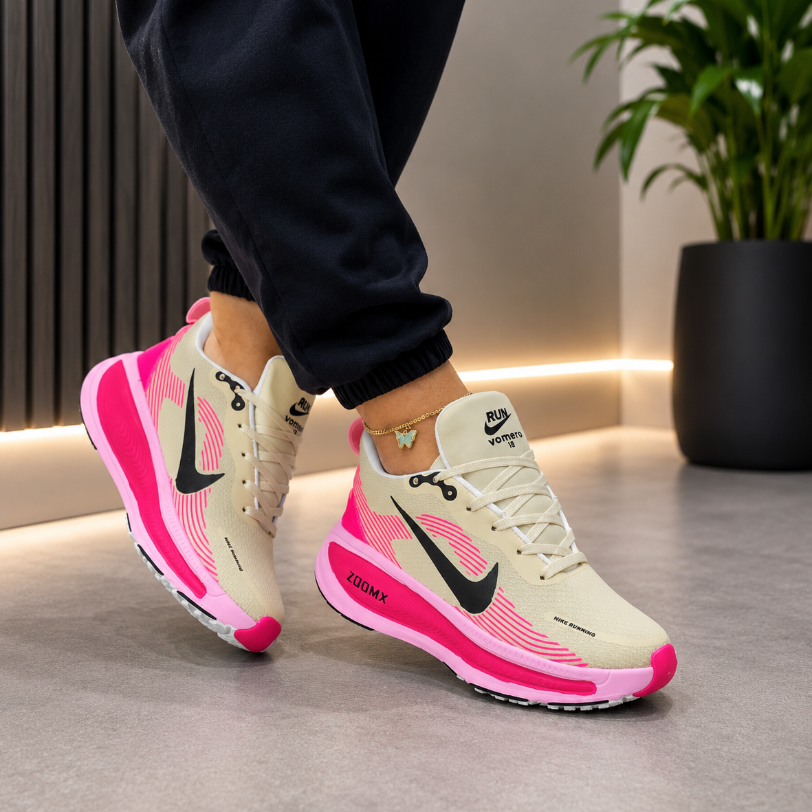TENNIS NIKE VOMERO 18 DAMA