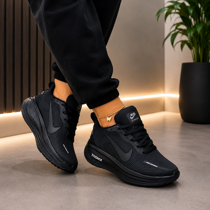 TENNIS NIKE VOMERO 18 DAMA