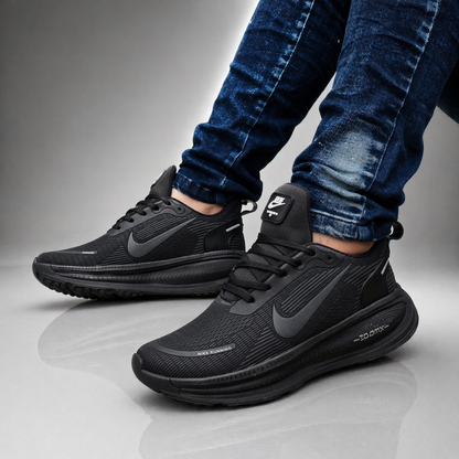 TENIS NIKE VOMERO 18