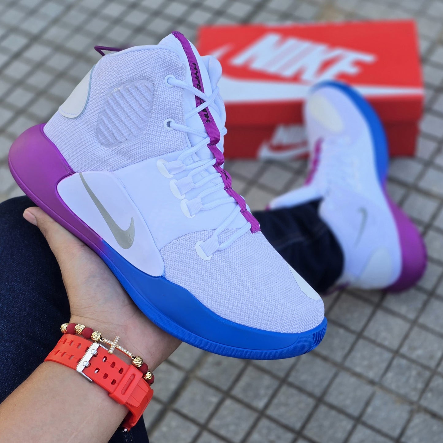 BOTA NIKE JORDAN