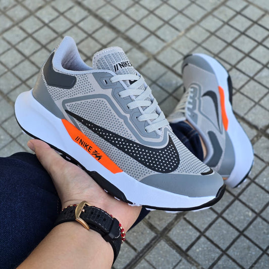 NIKE FLY