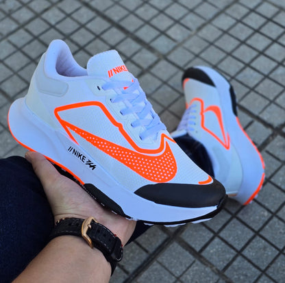 NIKE FLY
